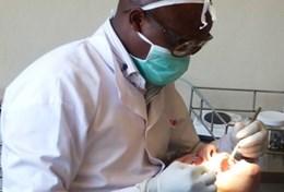 Praktik eller volontär tandläkare, tandsköterska eller tandhygienist utomlands : Kenya Praktik eller volontär tandläkare, tandsköterska eller tandhygienist utomlands : Kenya