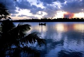 Ungdomsvolontär med barn & ungdom : Fiji Ungdomsvolontär med barn & ungdom : Fiji