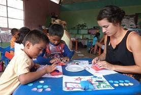 Ungdomsvolontär med barn & ungdom : Ecuador Ungdomsvolontär med barn & ungdom : Ecuador